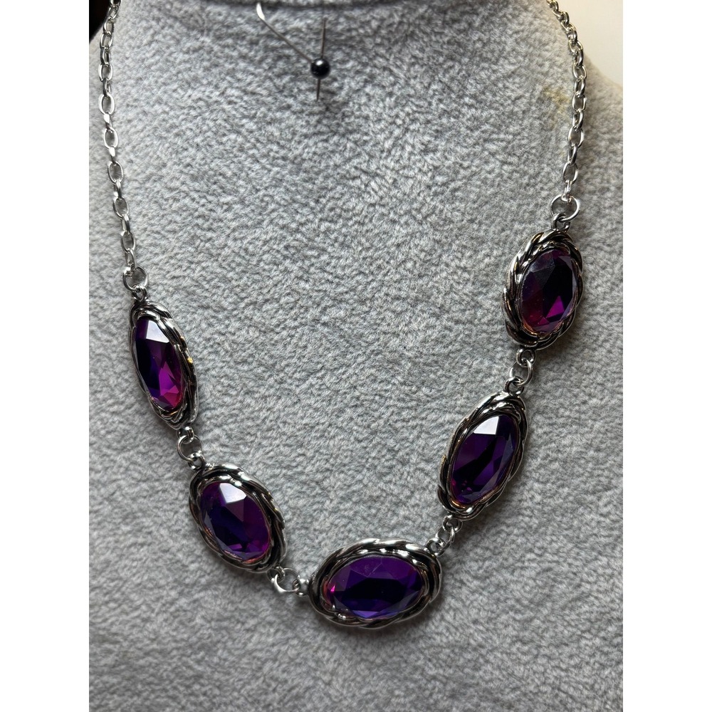 #6. Paparazzi Regale Renaissance Necklace & Earring Set